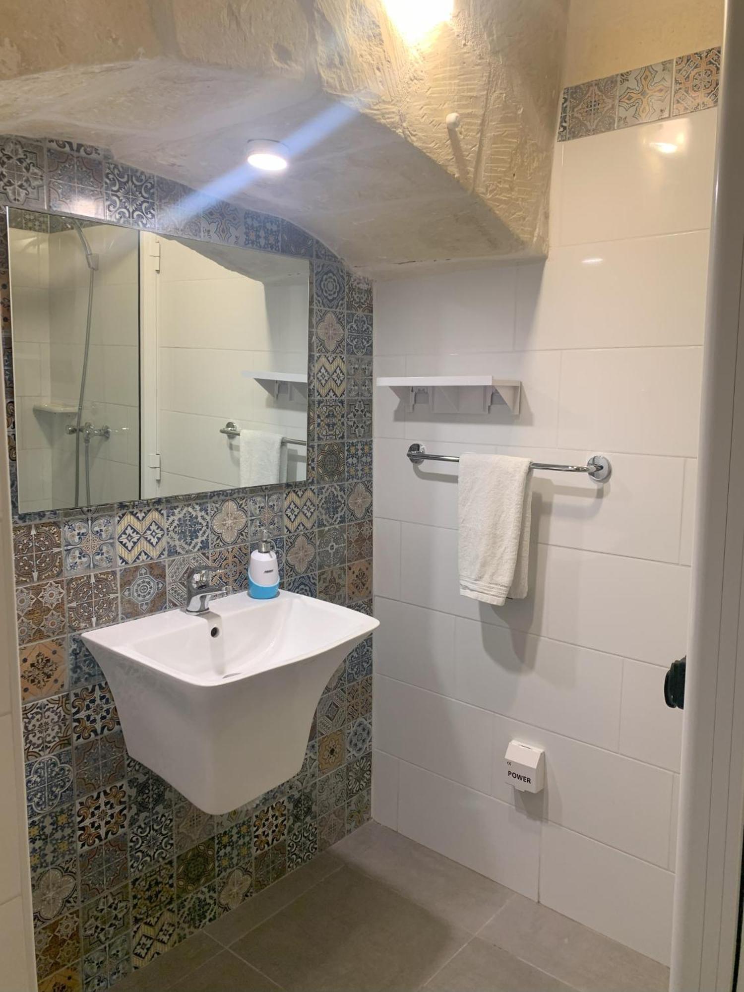 Alojamento de Acomodação e Pequeno-almoço Fiftyfour West Boutique Living Għarb