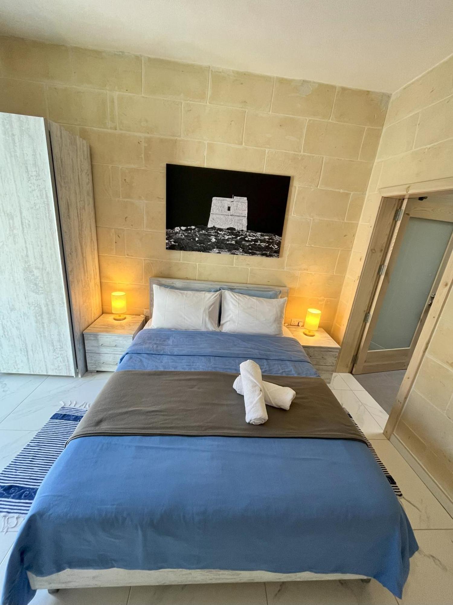Fiftyfour West Boutique Living Għarb